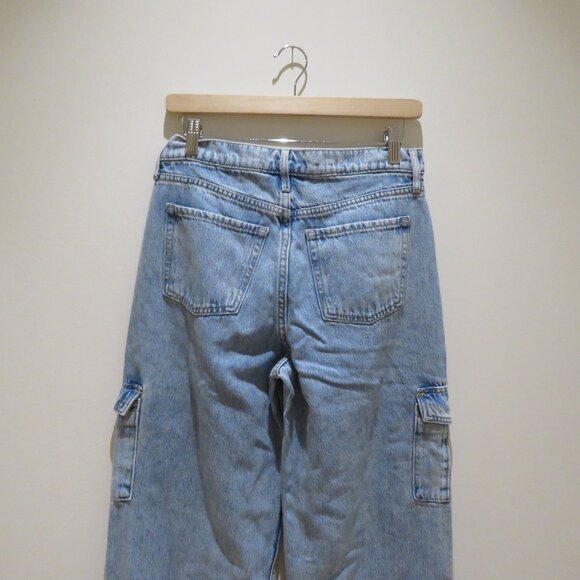 OLD NAVY Extra High Rise Sky-Hi Wide Leg Secret Smooth Cargo Pocket Jeans Light - Picture 10 of 12